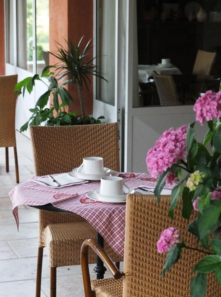 Hotel Les Restanques De Moustiers