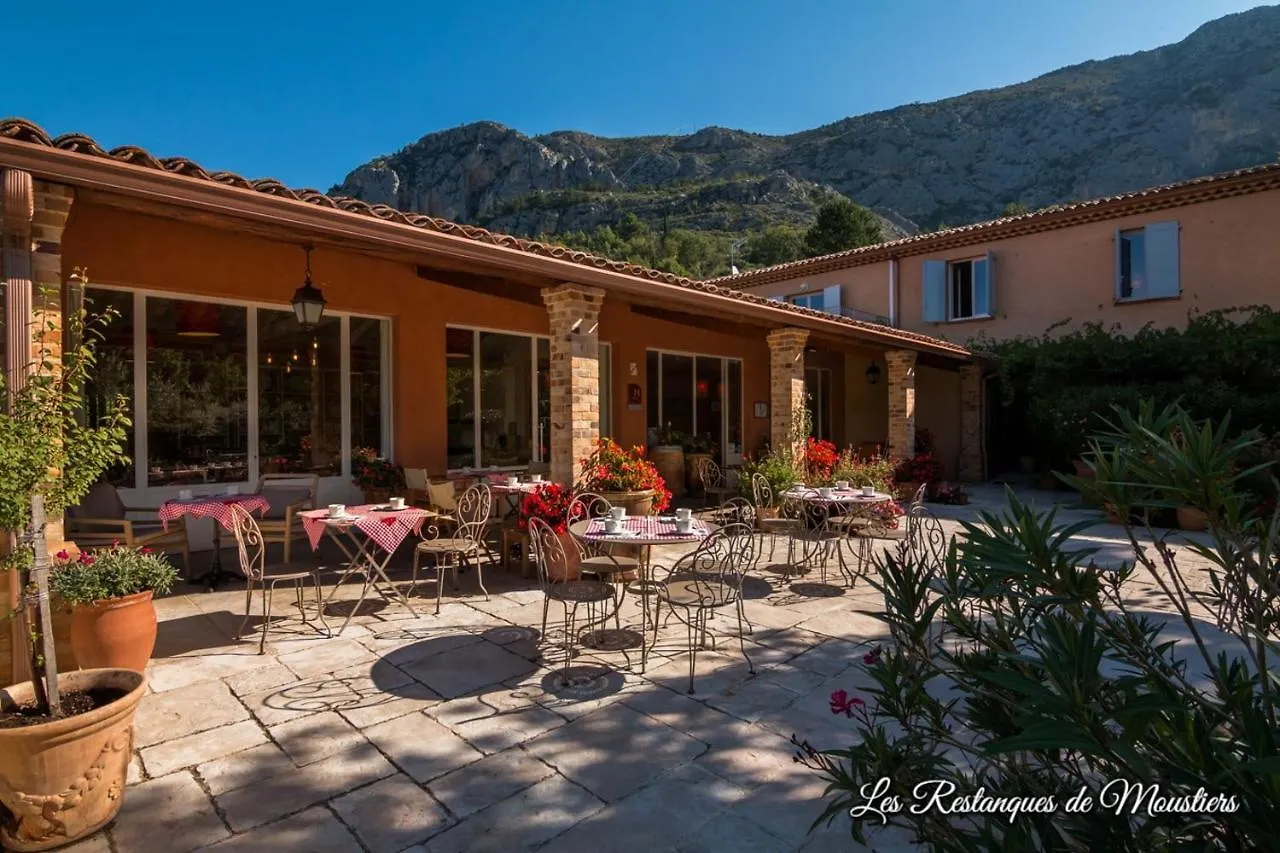 Hotel Les Restanques De Moustiers