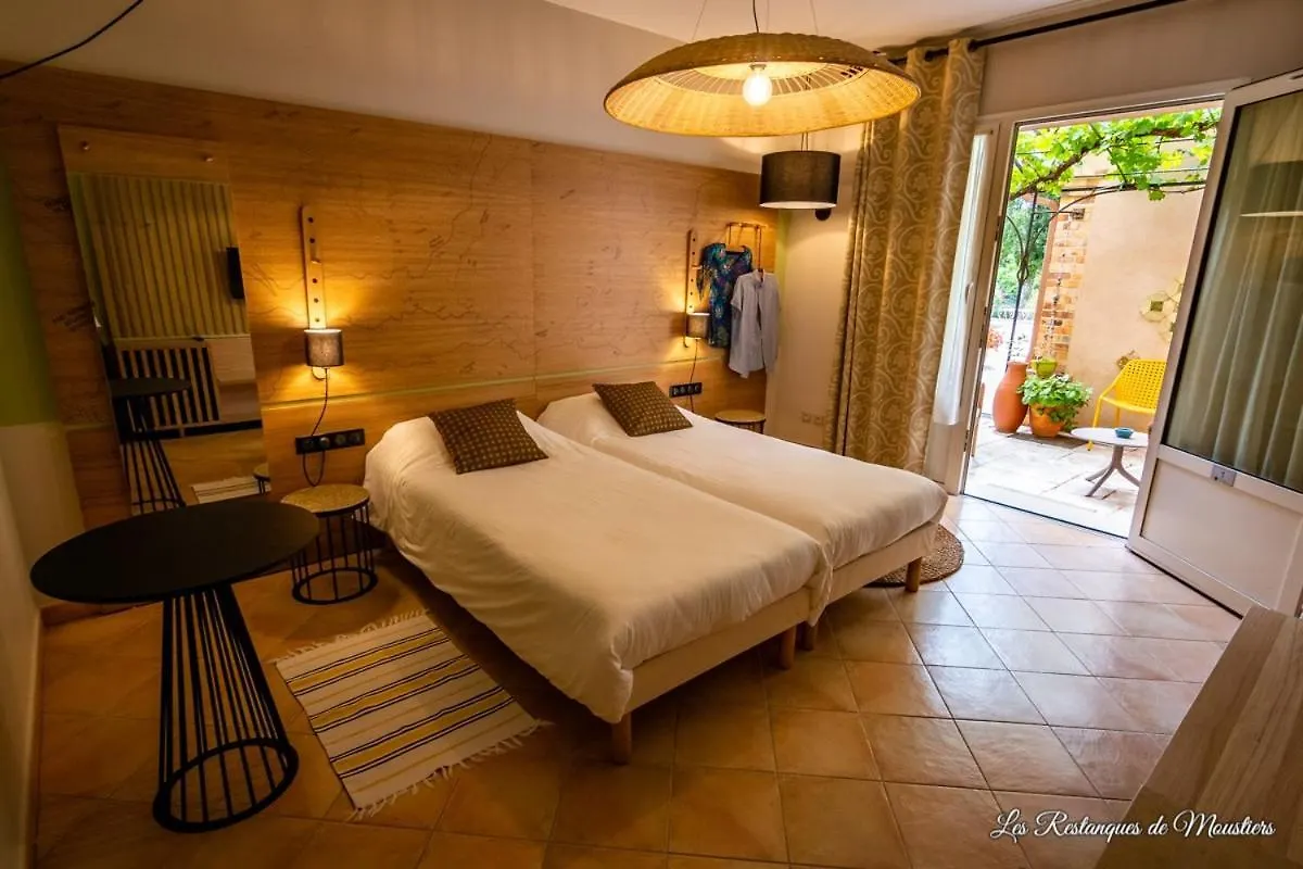 Hotel Les Restanques De Moustiers 3*, Moustiers-Sainte-Marie